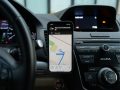 Systèmes de navigation pour voyageurs : GPS vs. applications mobiles